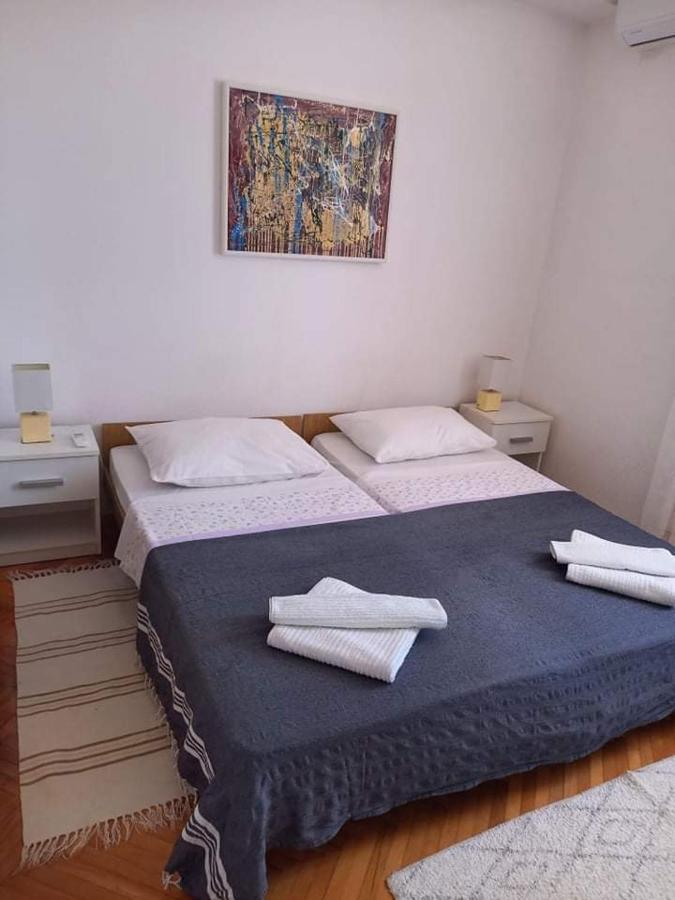Studio Darija For 2 Persons S Terasom Wi-Fi & Parking Apartamento Makarska Exterior foto